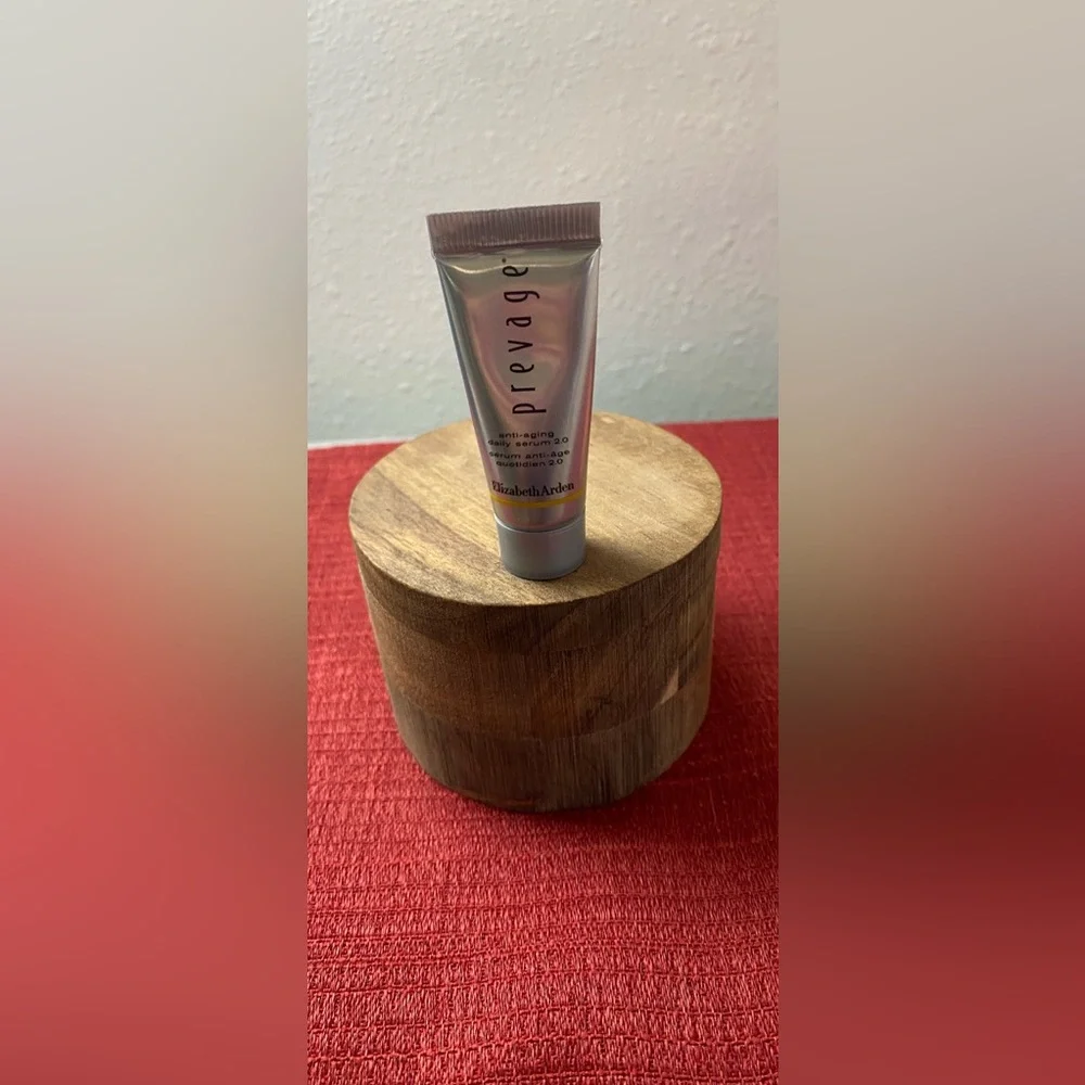 Skincare and Fragrance Mini Set - Picture 8 of 14